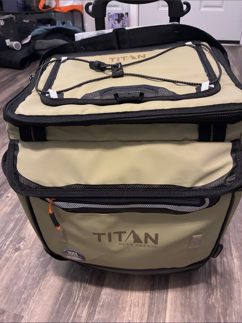 Titan Olive Cooler Bag with Black Trim